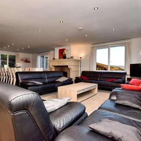 Beautiful In With Terrace Garden Dom wakacyjny Trou de Bra