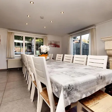 Dom wakacyjny Beautiful In With Terrace Garden *